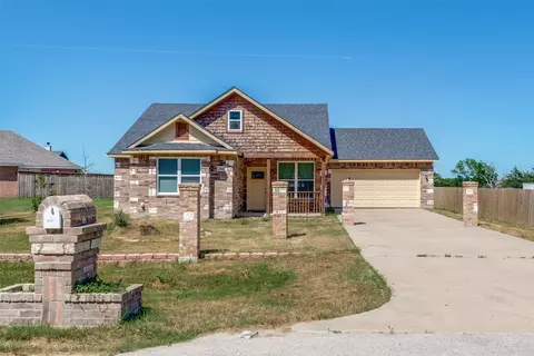 2412 Colquitt Rd, Terrell, TX 75160