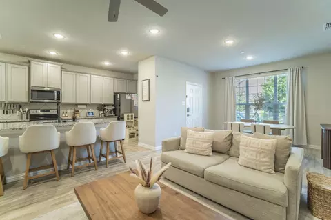 1260 Jones Trl, Lewisville, TX 75077