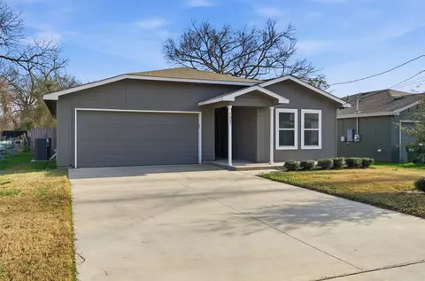 Exterior - 1007 E Calhoun Ave, Waco, TX 76704 photo 2 of 6
