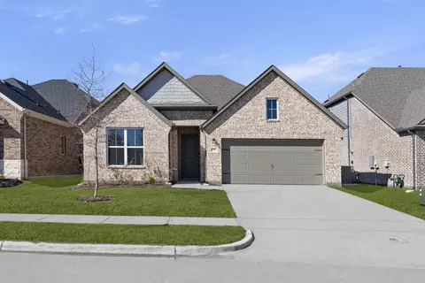 2907 Hanscom St, Forney, TX 75126