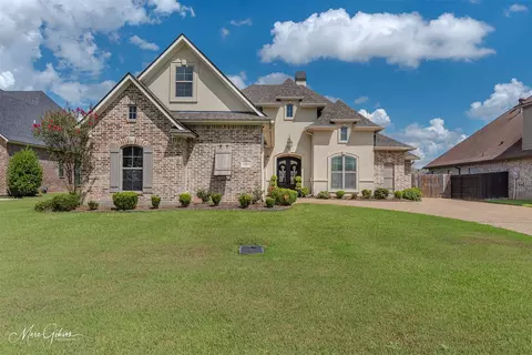 707 Bandera Dr, Bossier City, LA 71111
