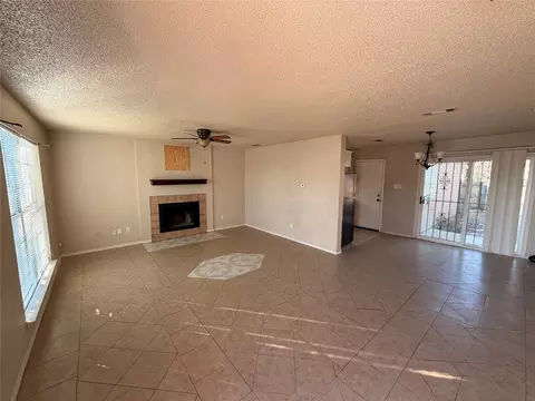 1915 Red Cloud Dr, Dallas, TX 75217