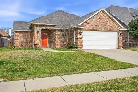 8217 Bowspirit Ln, Hurst, TX 76053