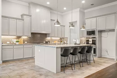 Kitchen - 329 Nora Ln, Argyle, TX 76226 photo 1 of 4