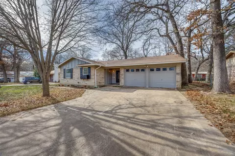 2923 W Day St, Denison, TX 75020