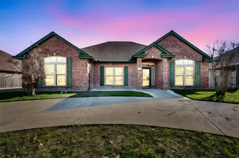 503 Northgate Dr, Waxahachie, TX 75165