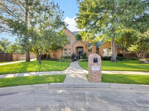21 Wellington Oaks Cir, Denton, TX 76210