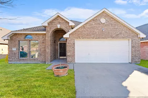 3338 Shining Light Dr, Dallas, TX 75228