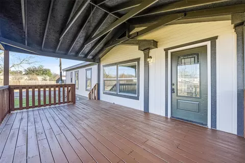 111 Jody Ln, Azle, TX 76020