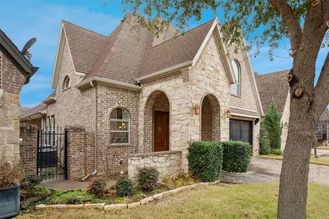 4021 Fairmont Ct, Bedford, TX 76021