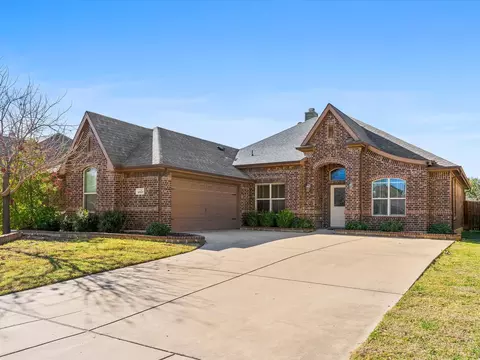 4925 Breezewind Ln, Fort Worth, TX 76123
