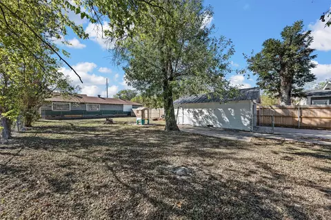 Exterior - 3412 N 24th St, Waco, TX 76708 photo 2 of 3