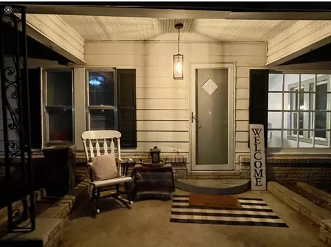 301 S Ave H, Olney, TX 76374