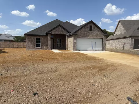 210 Alice Ct, Grand Prairie, TX 75051