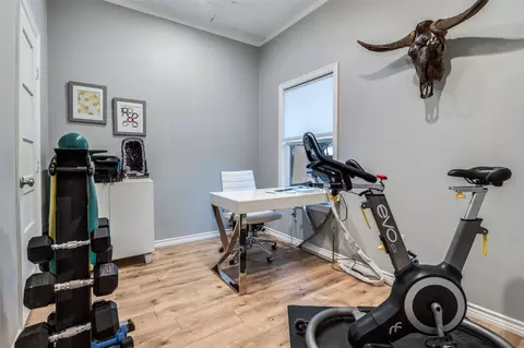 Other - 907 E Texas St, Grapevine, TX 76051 photo 3 of 7