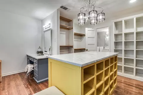 Other - 907 E Texas St, Grapevine, TX 76051 photo 4 of 7