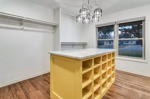 Other - 907 E Texas St, Grapevine, TX 76051 photo 5 of 7