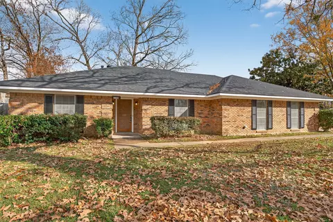 1144 Hallmark Dr, Shreveport, LA 71118