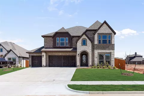 214 Memory Ln, Waxahachie, TX 75165