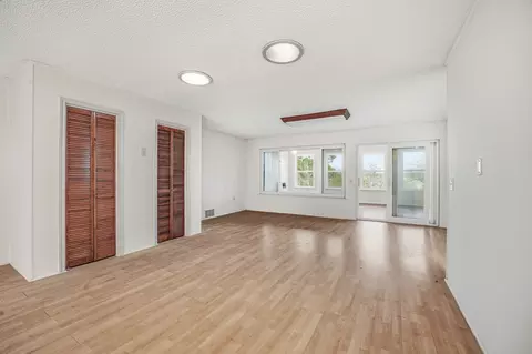 Living - 216 Broken Arrow, Comanche, TX 76442 photo 6 of 7