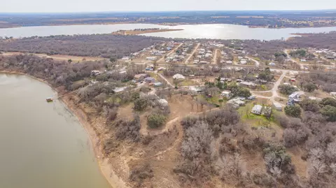 View/Area - 216 Broken Arrow, Comanche, TX 76442 photo 6 of 8