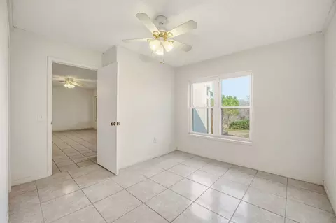 Bedroom - 216 Broken Arrow, Comanche, TX 76442 photo 2 of 4