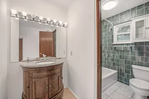 Bath - 216 Broken Arrow, Comanche, TX 76442 photo 3 of 4