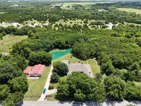 636 Possom Trot Hollow Rd, Whitewright, TX 75491