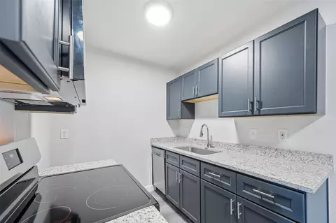 4859 Cedar Springs Rd #136, Dallas, TX 75219