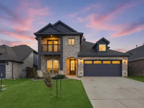 624 Pawprint Holw, Godley, TX 76044