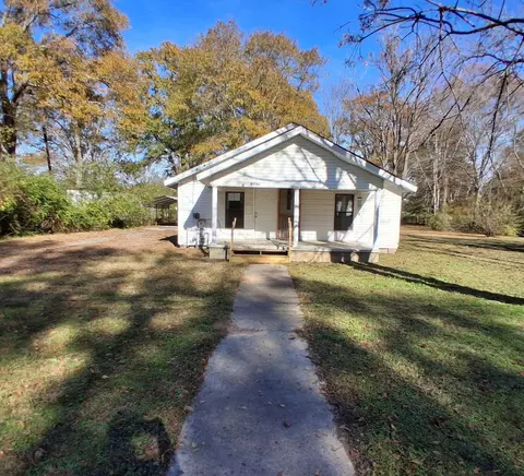 2208 Phillips Ln, Texarkana, TX 75501