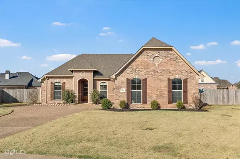 524 Half Moon Ln, Bossier City, LA 71111