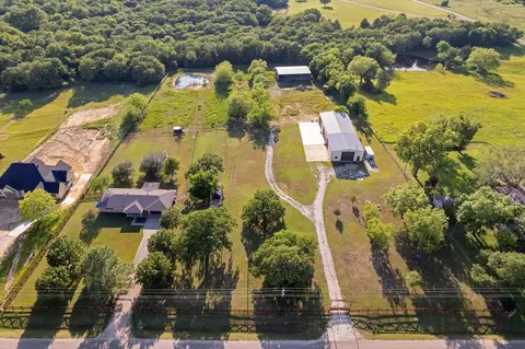 233 Reast Rd, Whitesboro, TX 76273