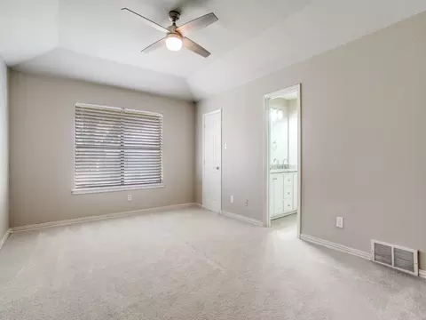 Bedroom - 209 Ginger Ln, Euless, TX 76039 photo 1 of 3