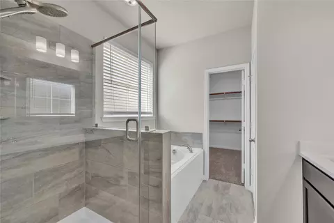 Bath - 3616 Beutel Rd, Lorena, TX 76655 photo 3 of 3