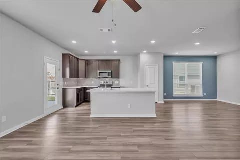 Living - 3616 Beutel Rd, Lorena, TX 76655 photo 3 of 6
