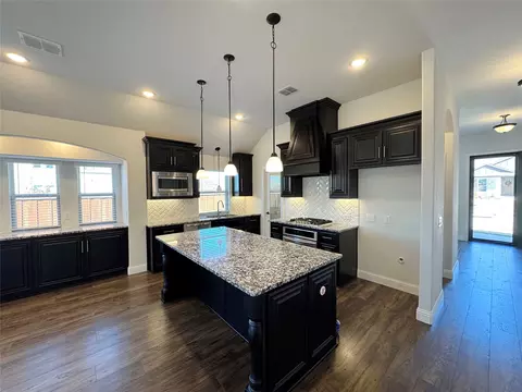 Kitchen - 3617 Pendleton Ct, Forney, TX 75126 photo 2 of 3