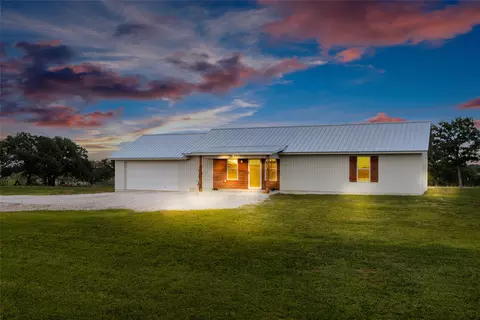 493 Browning Rd, Bellevue, TX 76228