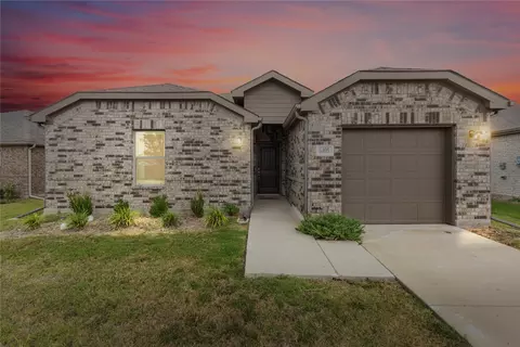 6405 Graceland Dr, Greenville, TX 75402