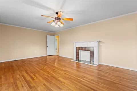 Living - 3808 N 27 St, Waco, TX 76708 photo 4 of 10