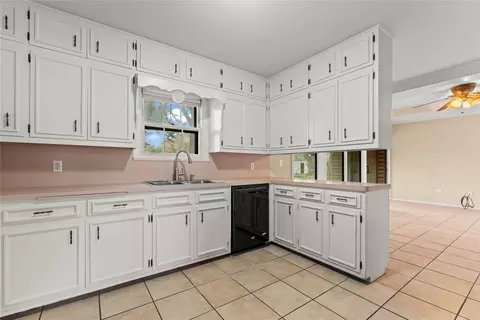 Kitchen - 3808 N 27 St, Waco, TX 76708 photo 1 of 6
