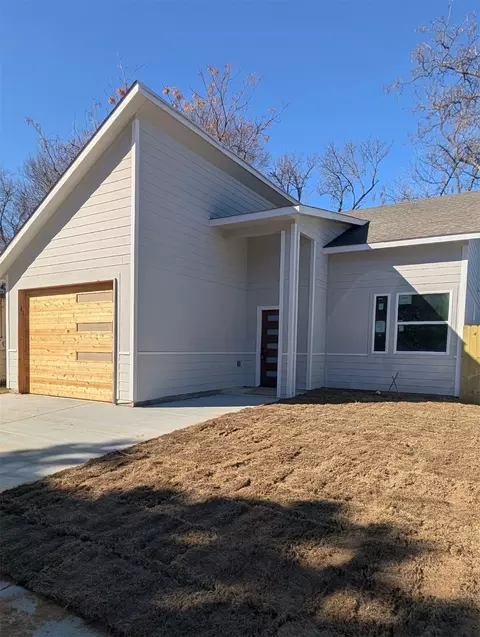 2631 Burger Ave, Dallas, TX 75215