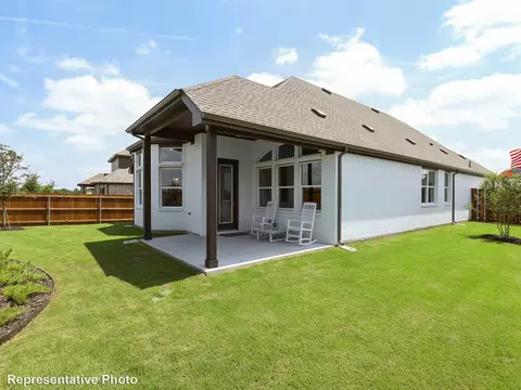 1305 Huntington Dr, Anna, TX 75409