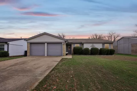5309 Windy Meadow Dr, Arlington, TX 76017