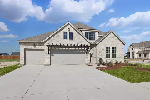 307 Trinity Ct, Shady Shores, TX 76208