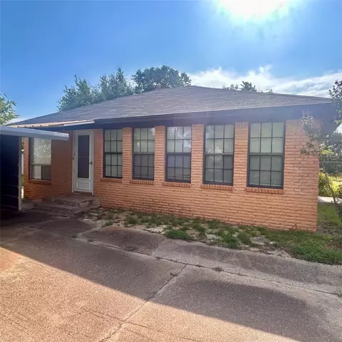 Exterior - 1121 E Coke, Hamilton, TX 76531 photo 3 of 4