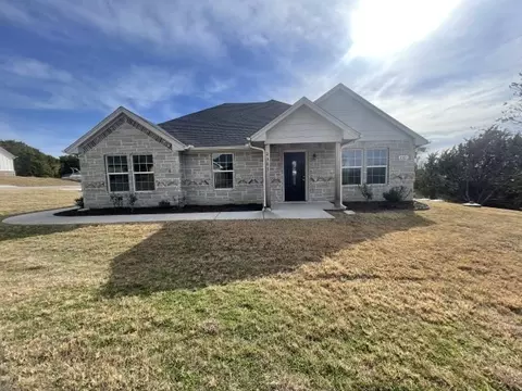 2301 Creek Dr, Granbury, TX 76048