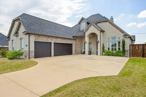 2141 Vanderbilt Dr, Weatherford, TX 76088