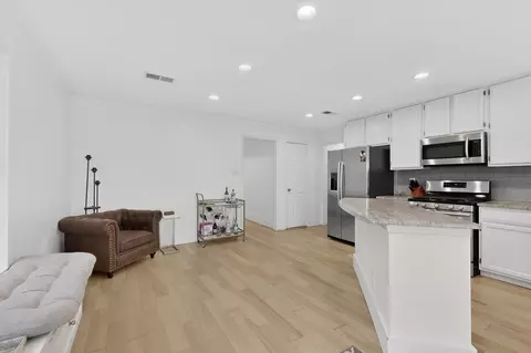 Kitchen - 2425 Brook Crest Dr, Mesquite, TX 75150 photo 4 of 4