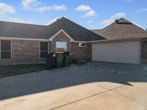 Exterior - 184 Angus Ct, Itasca, TX 76055 photo 5 of 7